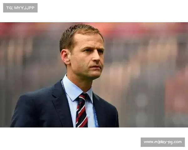 曼联总监威尔科克斯：球队发展方向明确，聚焦提升关键领域